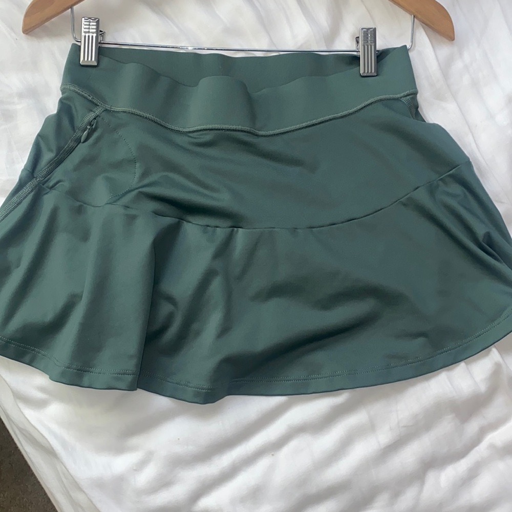 VS SPORT TENNIS SKIRT